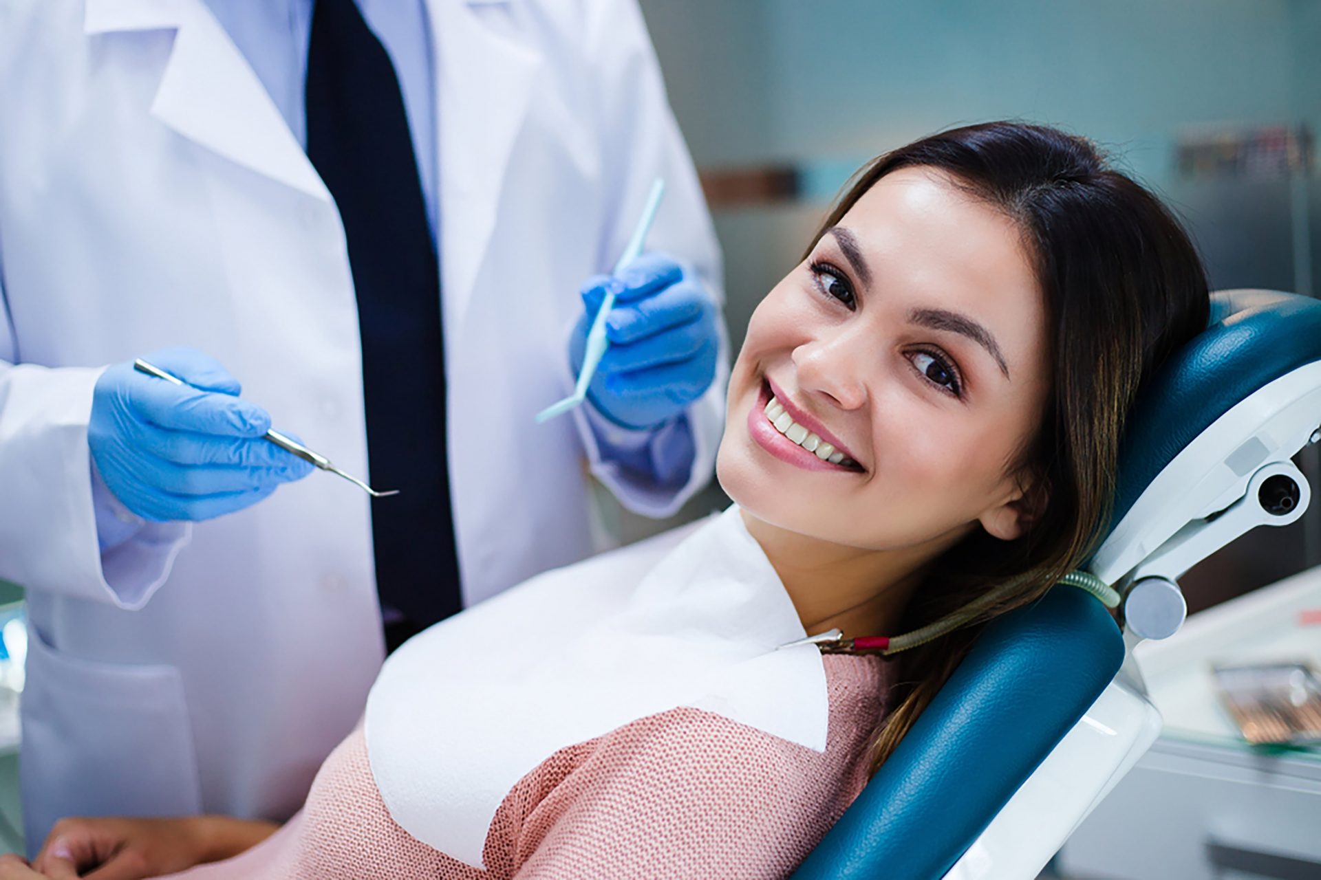 tips to know before your dental implant consultation
