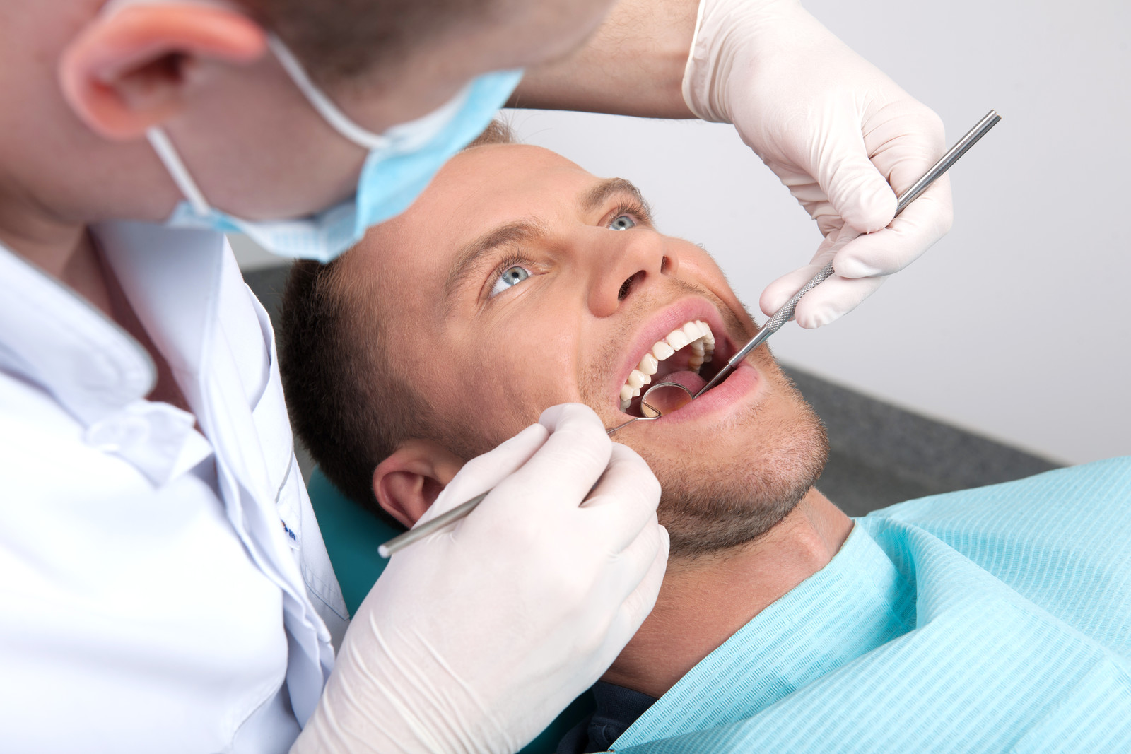 Gum Disease: Symptoms and Preventions