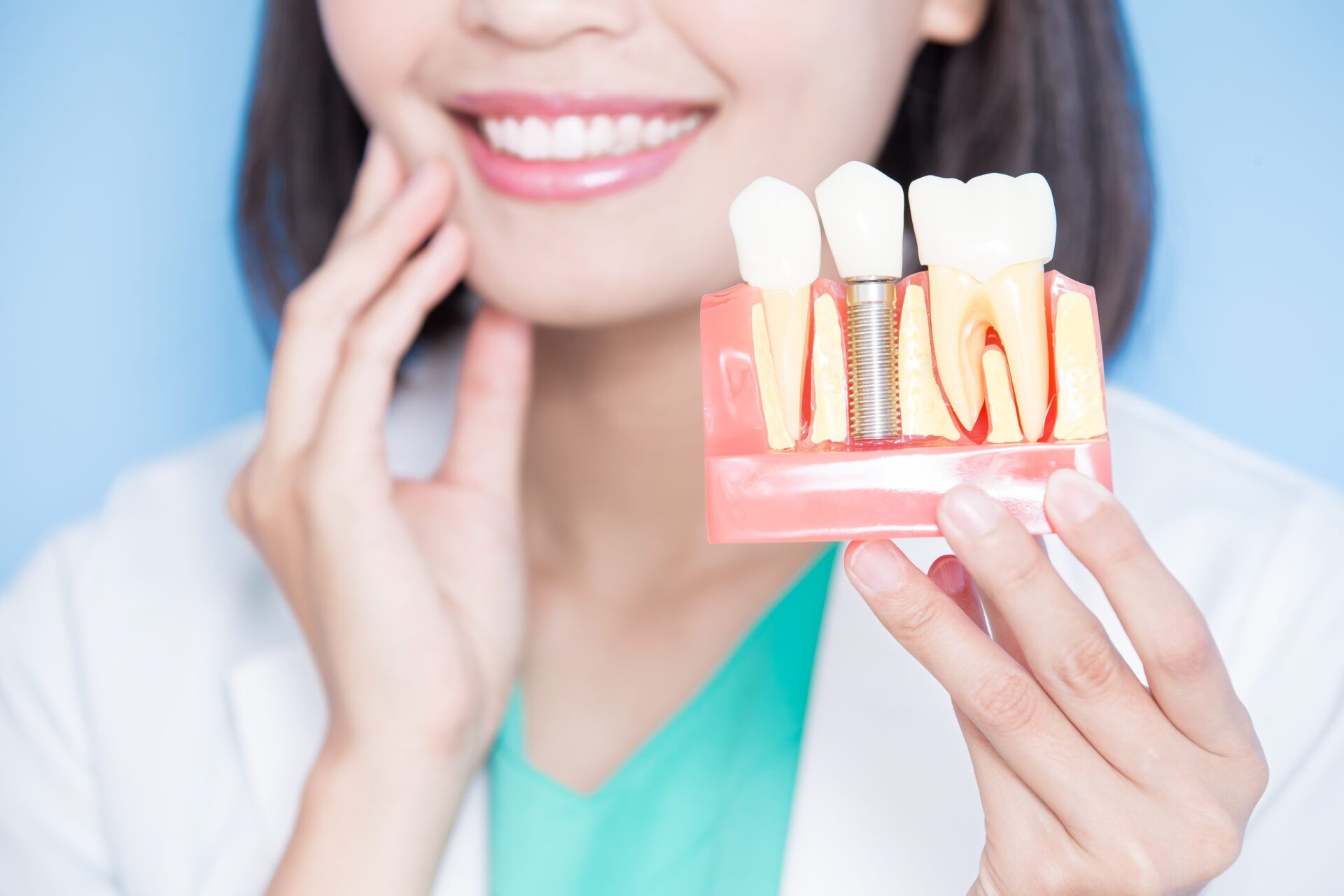 can dental implants be removed and replaced