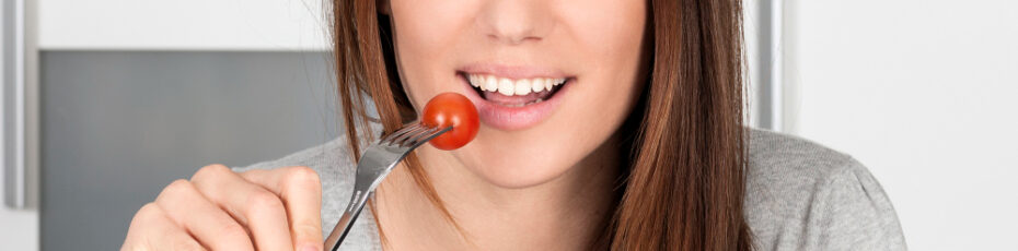 The Best Foods to Eat (and Avoid) After Getting Dental Implants